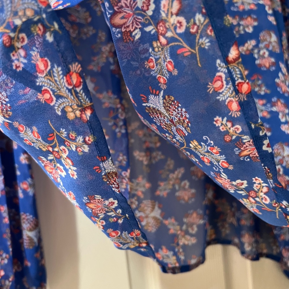 Forever 21 M Grannycore Sheer Flowy Floral Collared Tie Front Long Sleeve Top - Picture 5 of 7